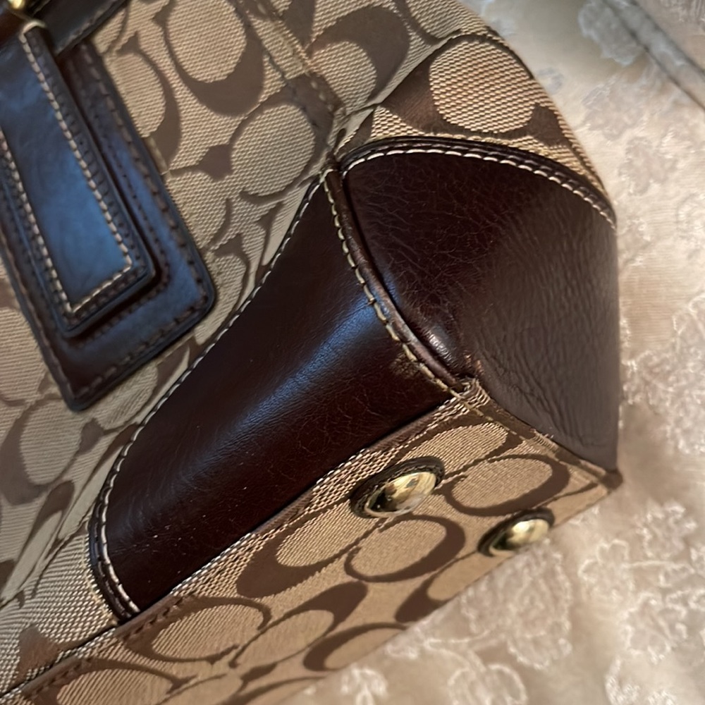 Authentic Coach Bag Vintage, Rare - image 7